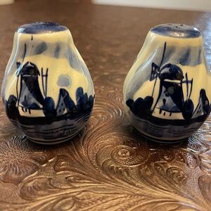Delft Blue and White Ceramic Salt & Pepper Shakers.With traditional windmills.